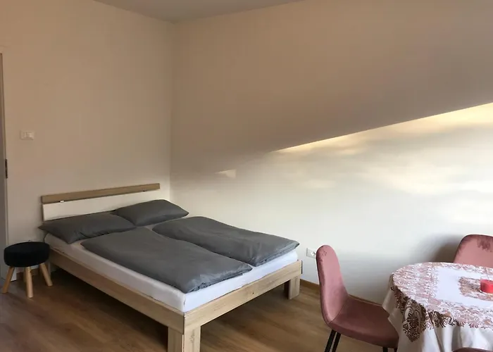 Obermais Garden Living Апартаменты Мерано